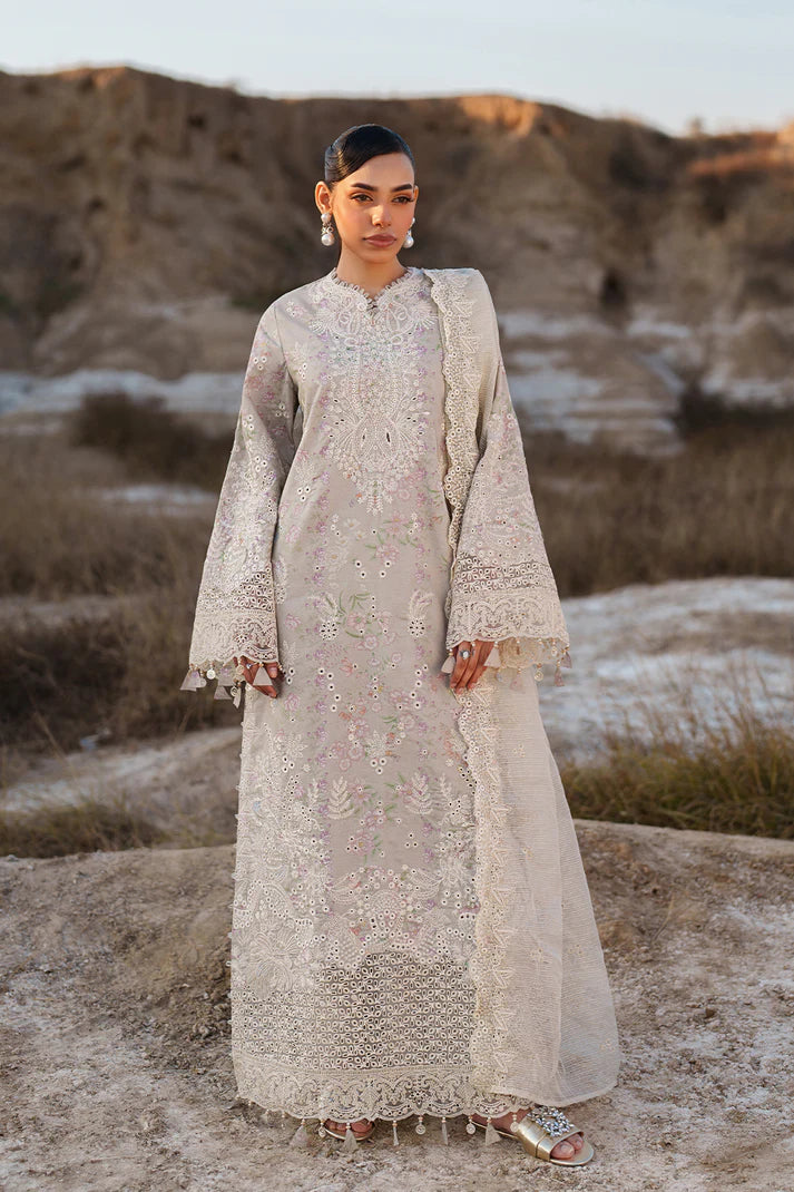 Emaan Adeel - MEHVES - Mirha Collections
