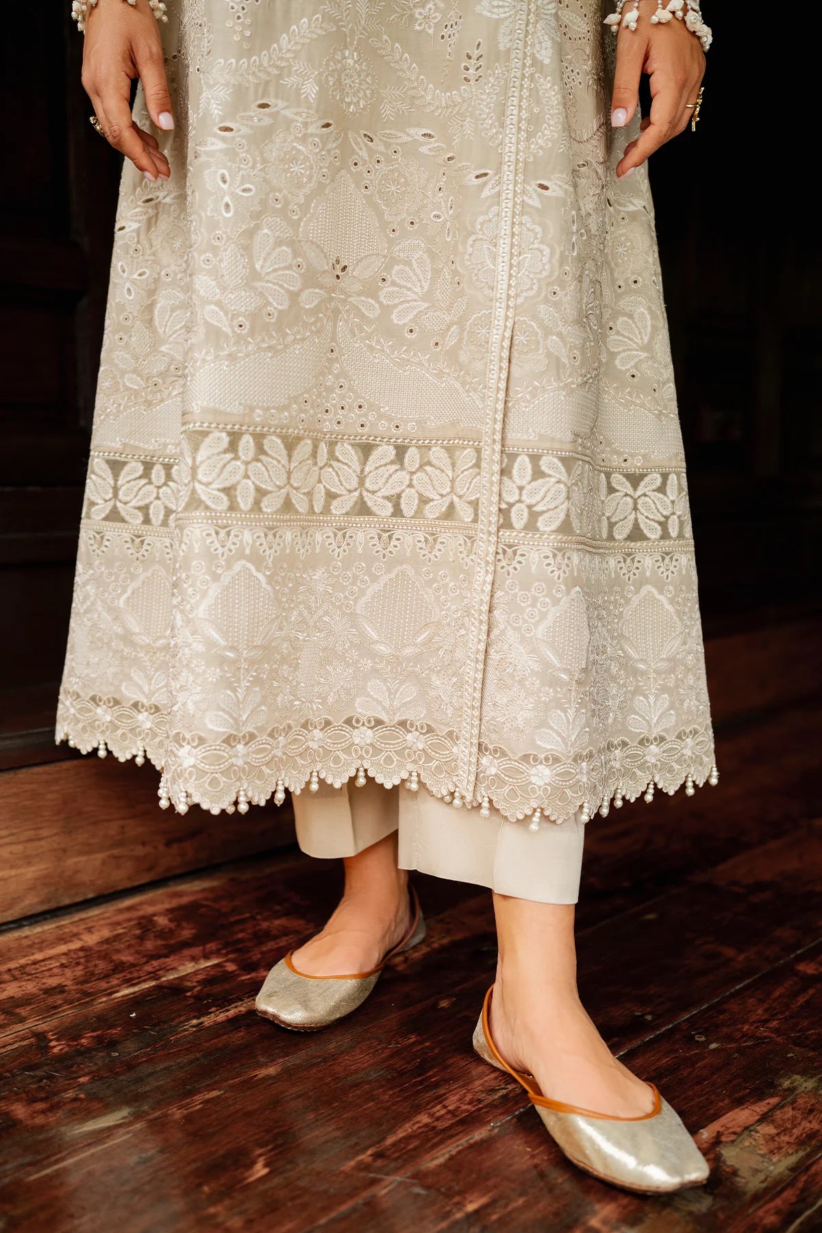 Baroque - EMBROIDERED LAWN UF-4266 - Mirha Collections