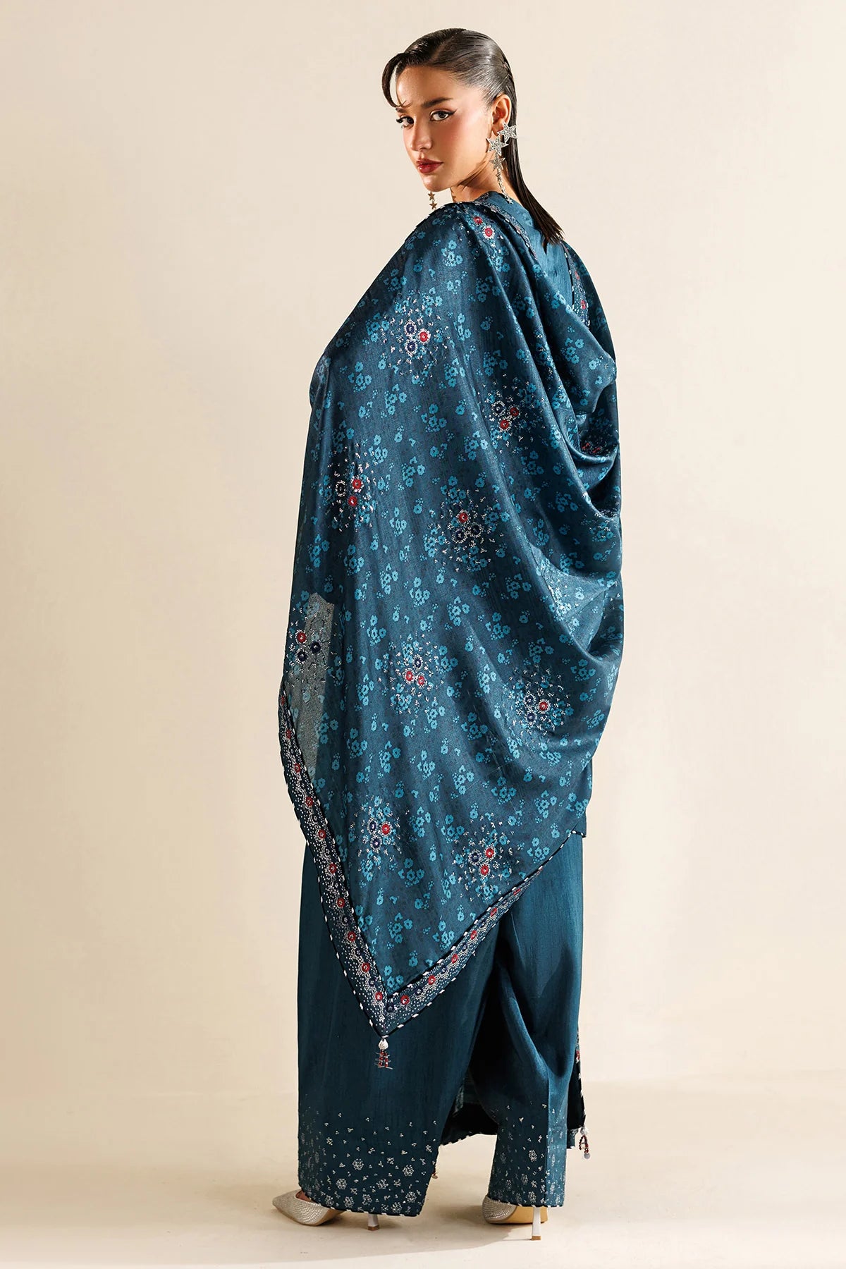 Jazmin - Embroidered Raw Silk UR-7062