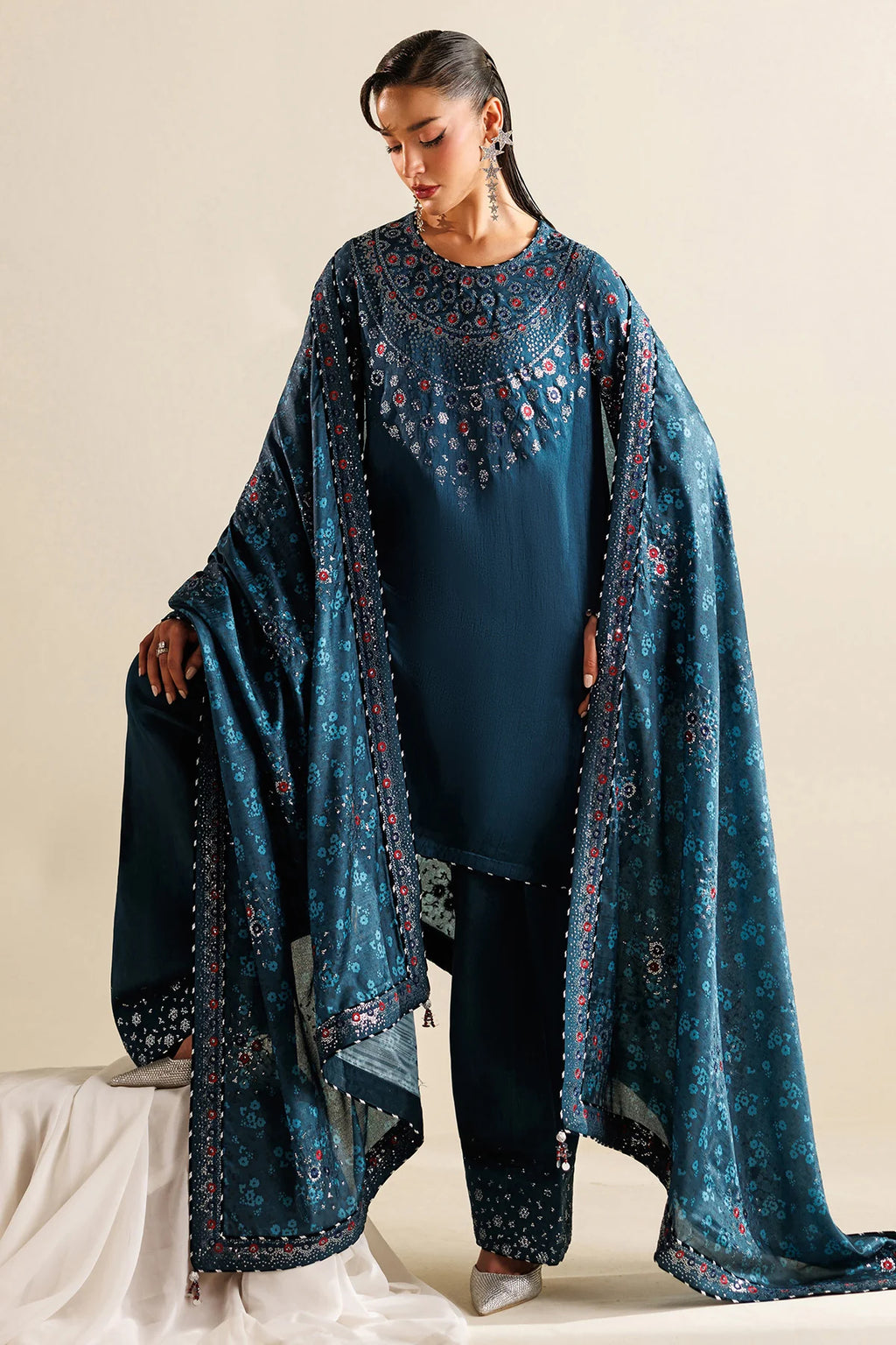 Jazmin - Embroidered Raw Silk UR-7062