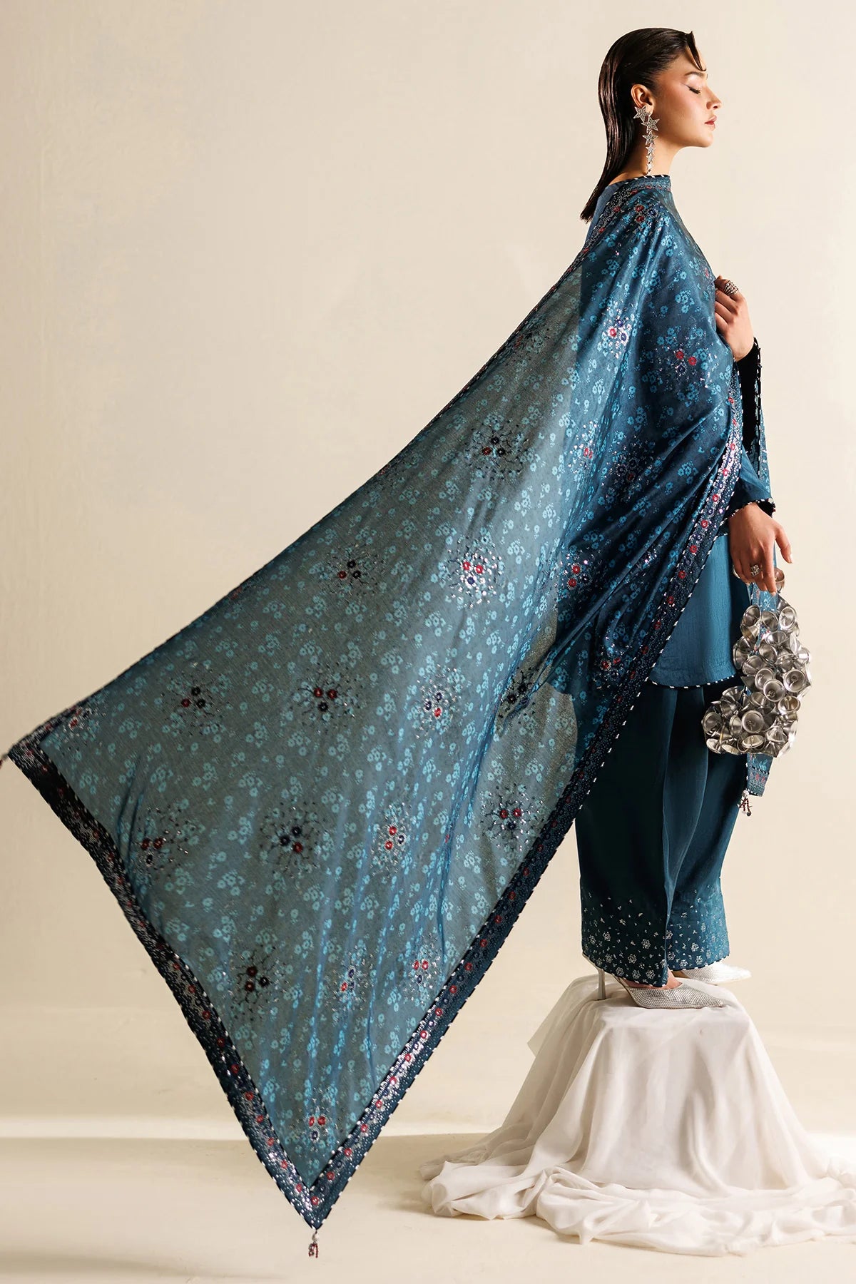 Jazmin - Embroidered Raw Silk UR-7062