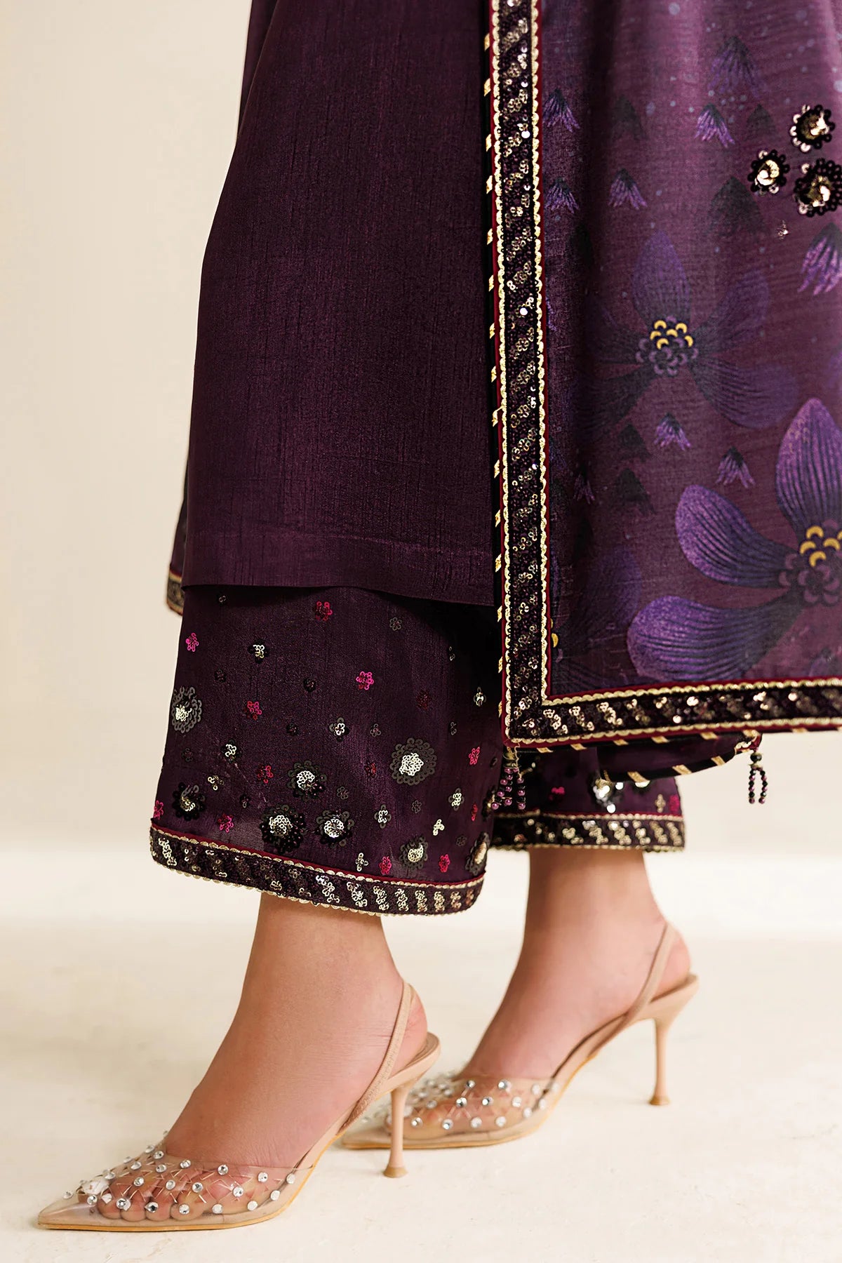 Jazmin - Embroidered Raw Silk UR-7063