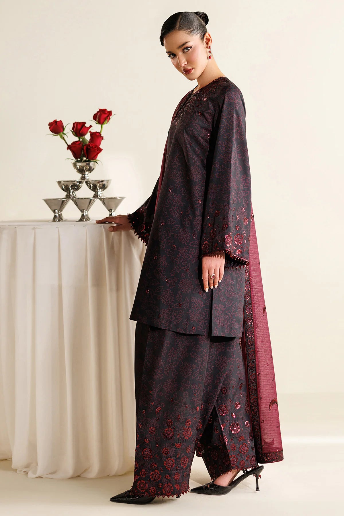 Jazmin - Embroidered Raw Silk UR-7068