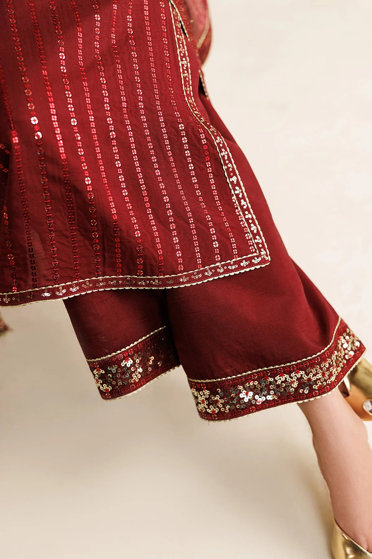 Jazmin - Embroidered Raw Silk UR-7070