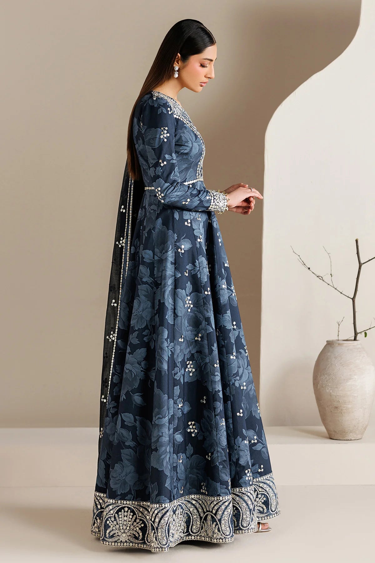 Jazmin - EMBROIDERED RAW SILK UR-7086