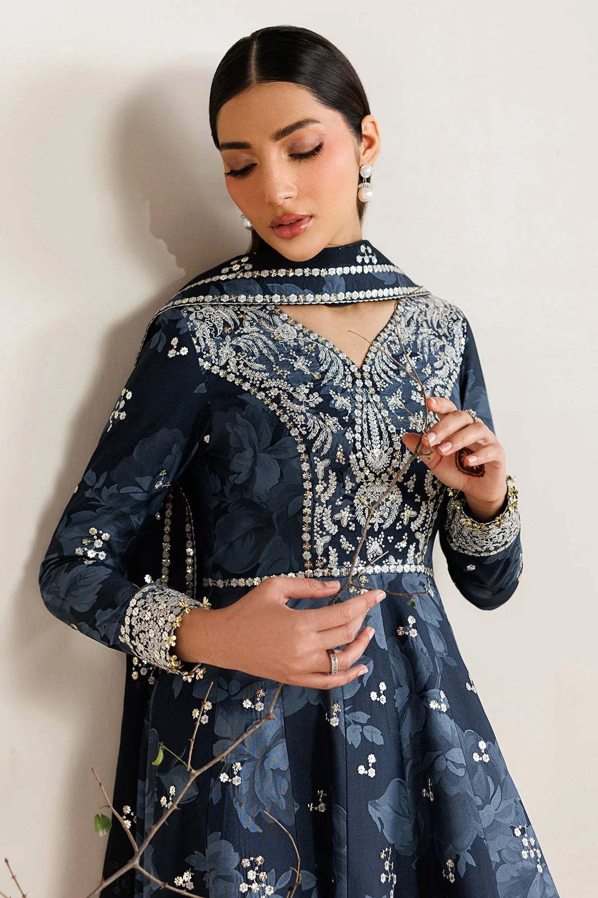 Jazmin - EMBROIDERED RAW SILK UR-7086