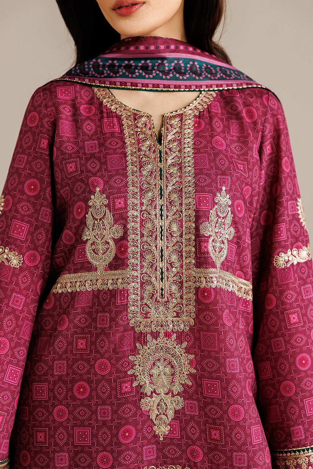 Jazmin - EMBROIDERED RAW SILK UR-7074