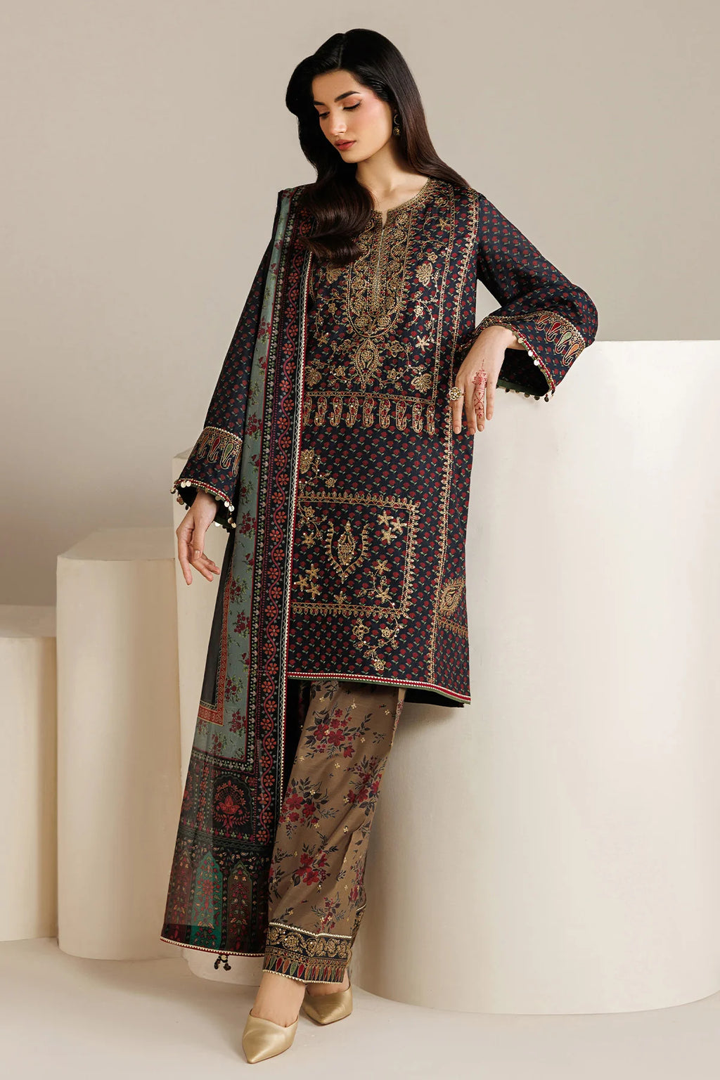 Jazmin - EMBROIDERED RAW SILK UR-7078