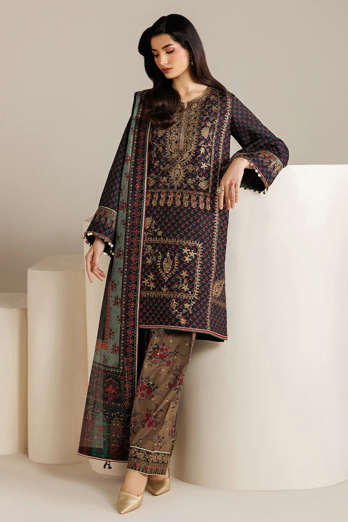 Jazmin - EMBROIDERED RAW SILK UR-7078