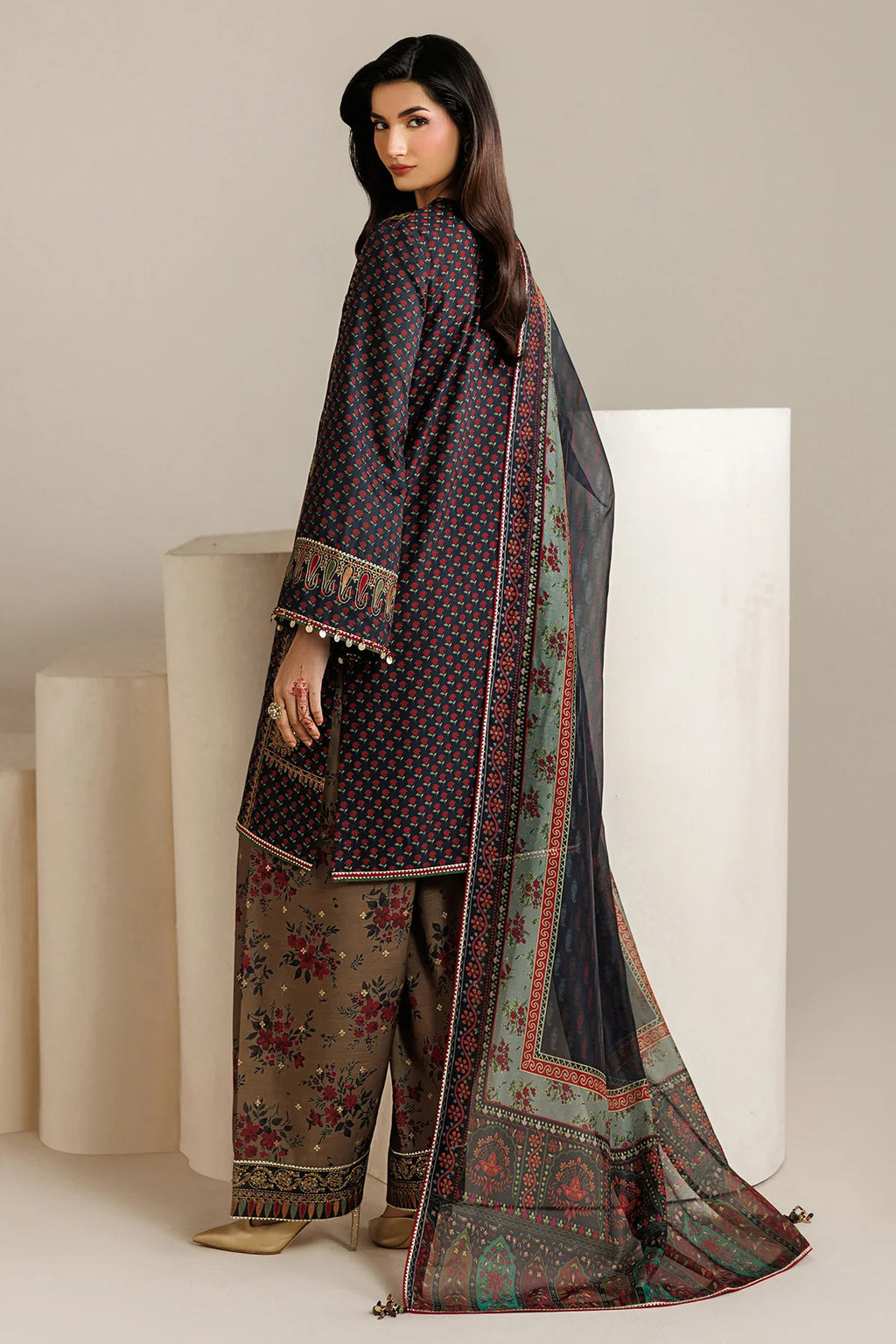 Jazmin - EMBROIDERED RAW SILK UR-7078
