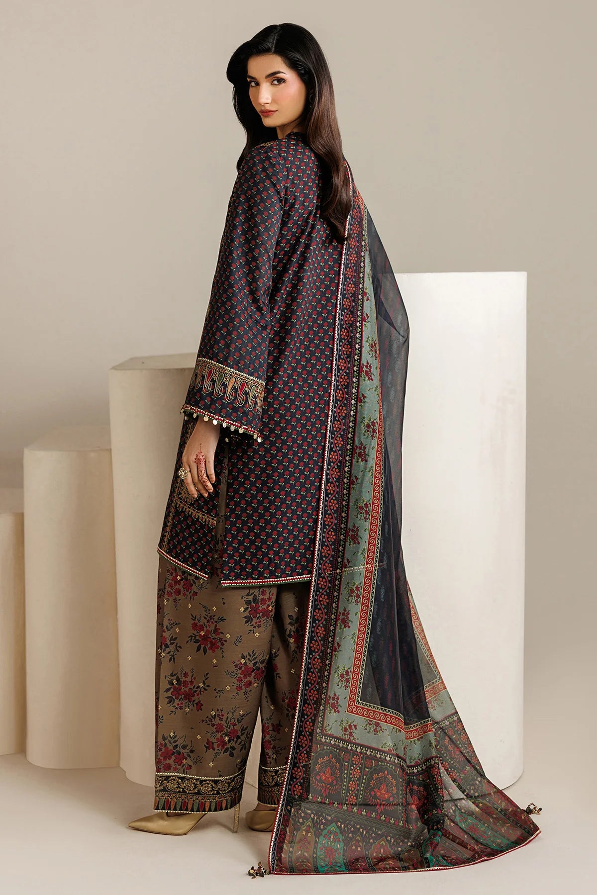 Jazmin - EMBROIDERED RAW SILK UR-7078