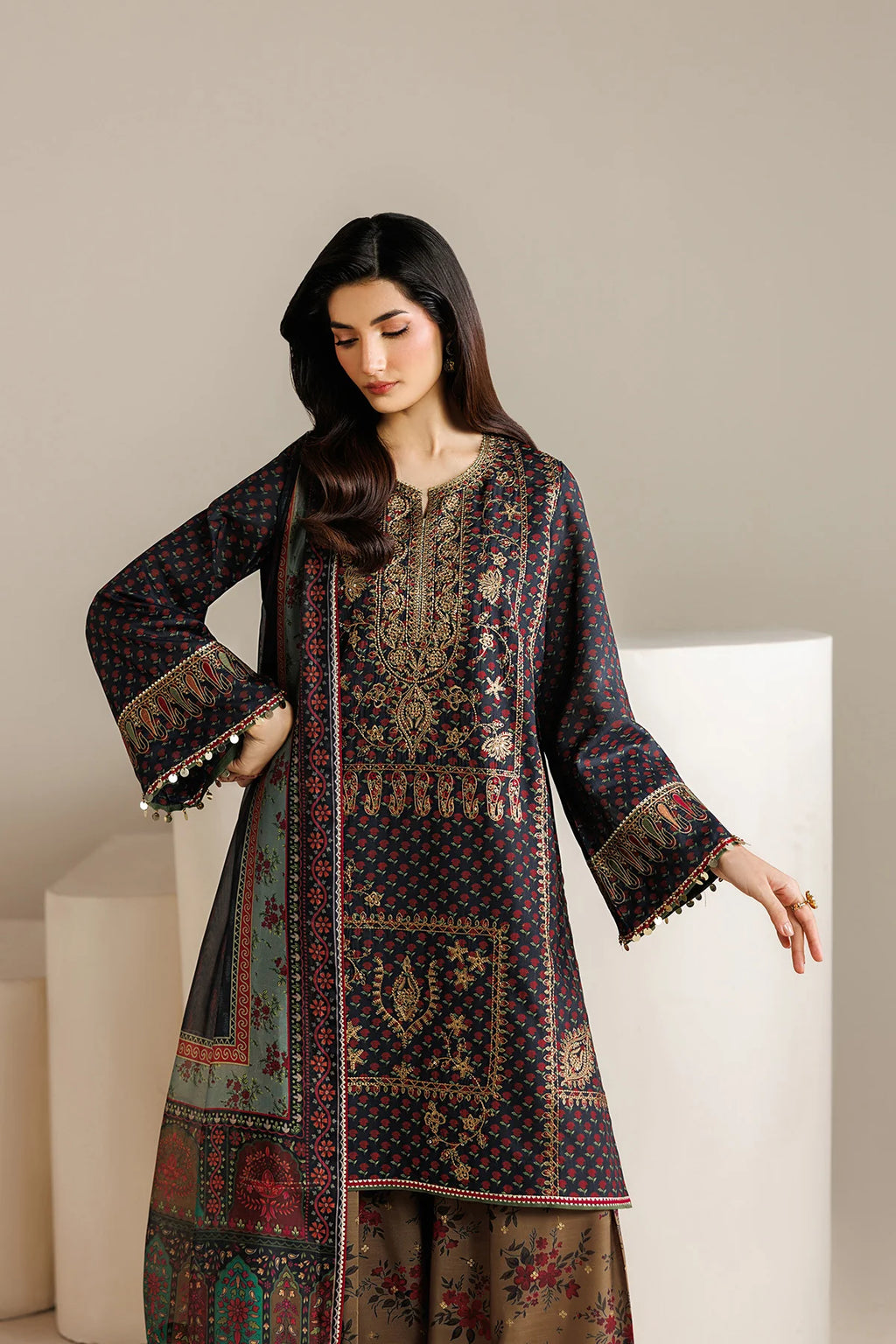 Jazmin - EMBROIDERED RAW SILK UR-7078