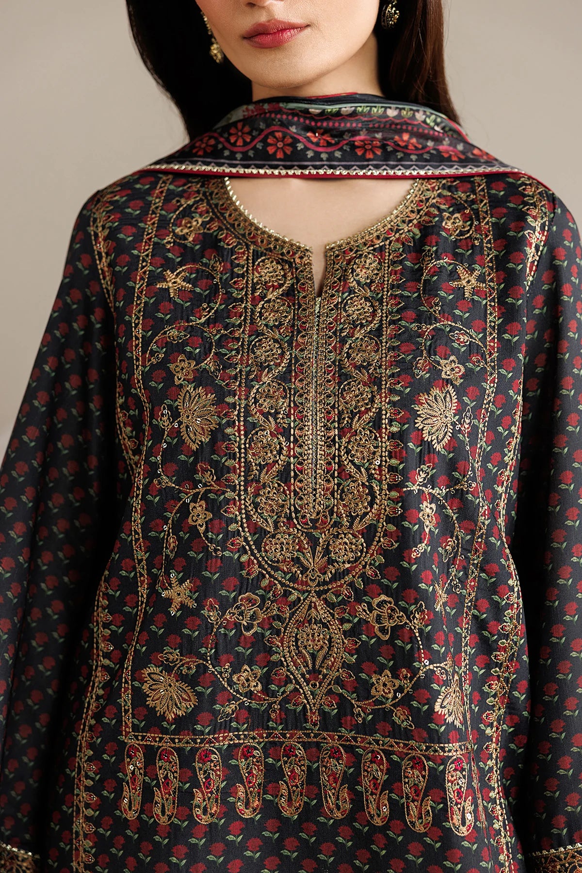 Jazmin - EMBROIDERED RAW SILK UR-7078
