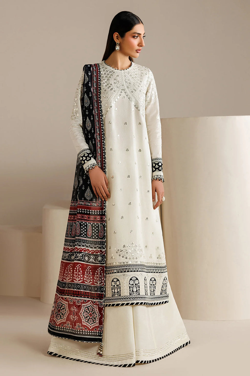 Jazmin - EMBROIDERED RAW SILK UR-7080
