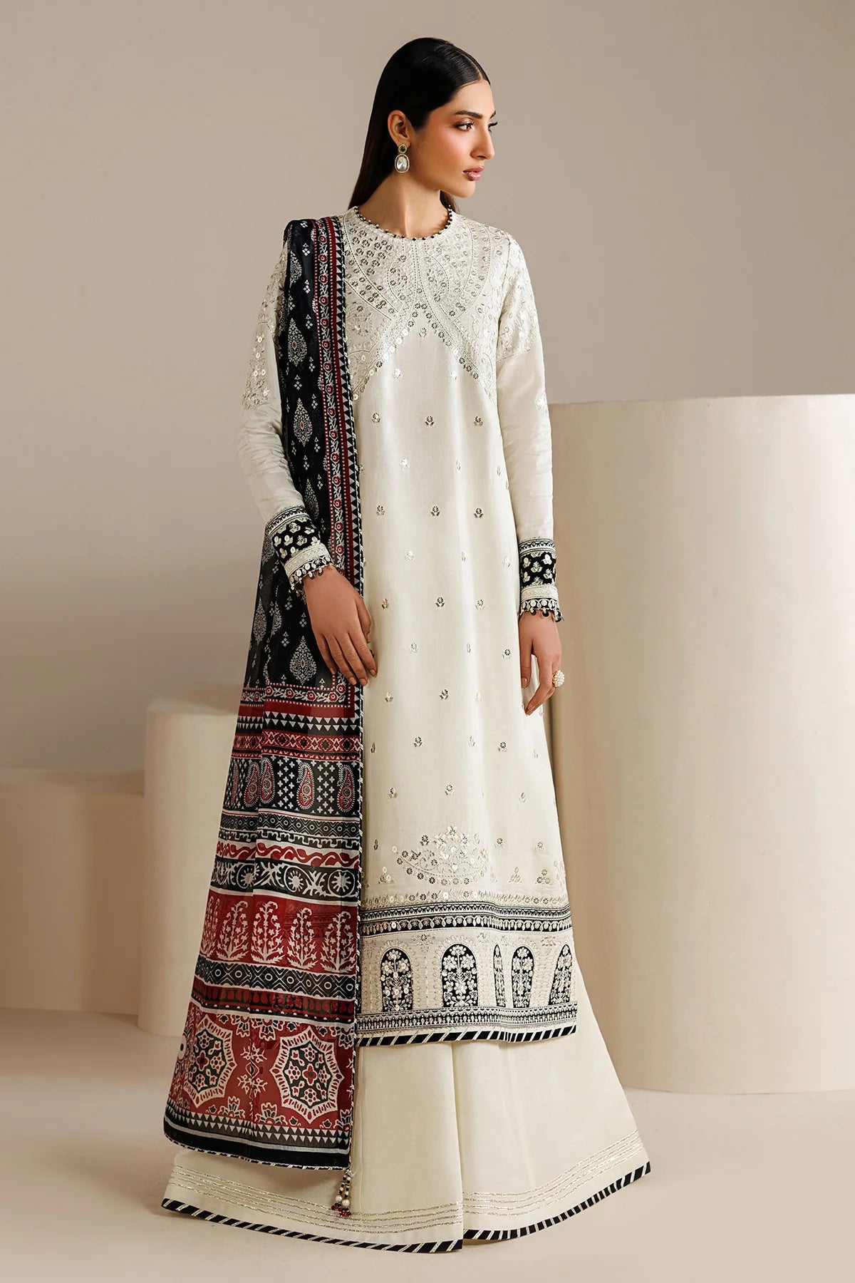 Jazmin - EMBROIDERED RAW SILK UR-7080