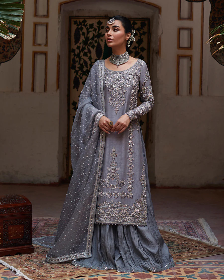 Faiza Saqlain - Dila