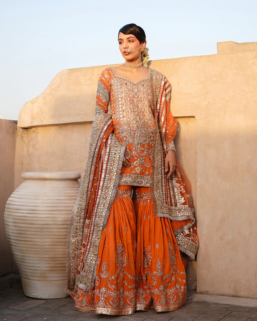 Faiza Saqlain - Sevgi