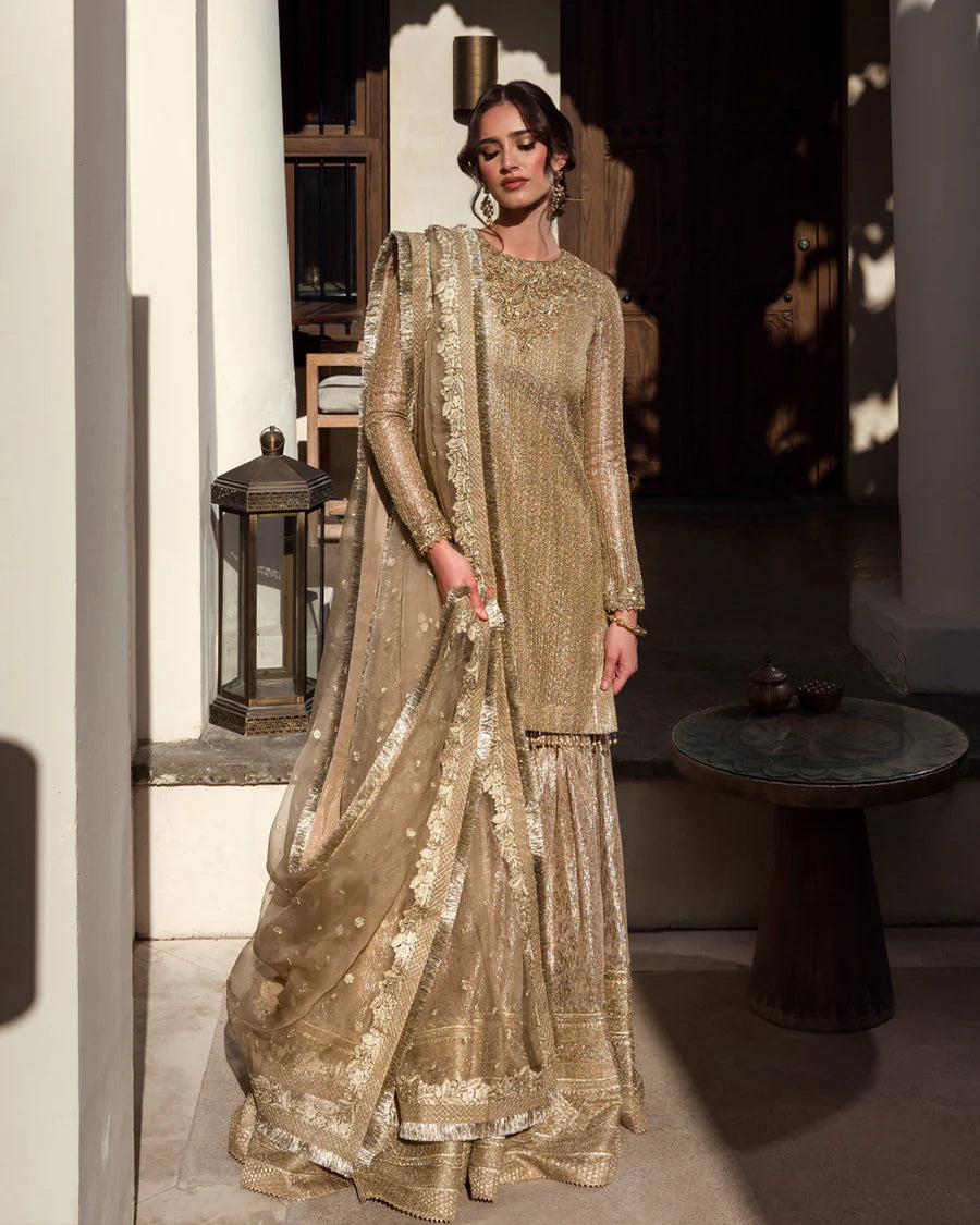 Faiza Saqlain -Linia