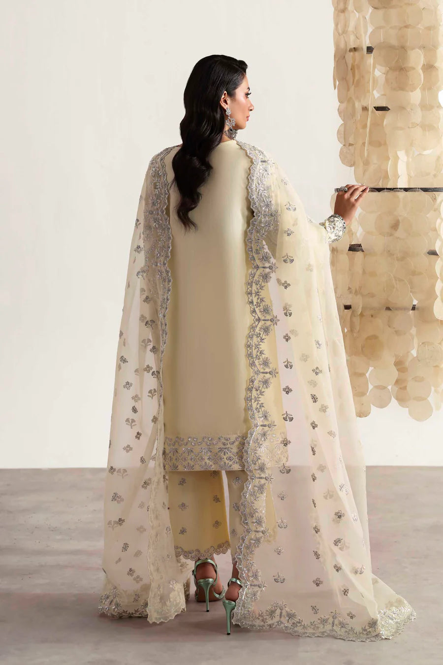 Akbar Aslam - Wisteria