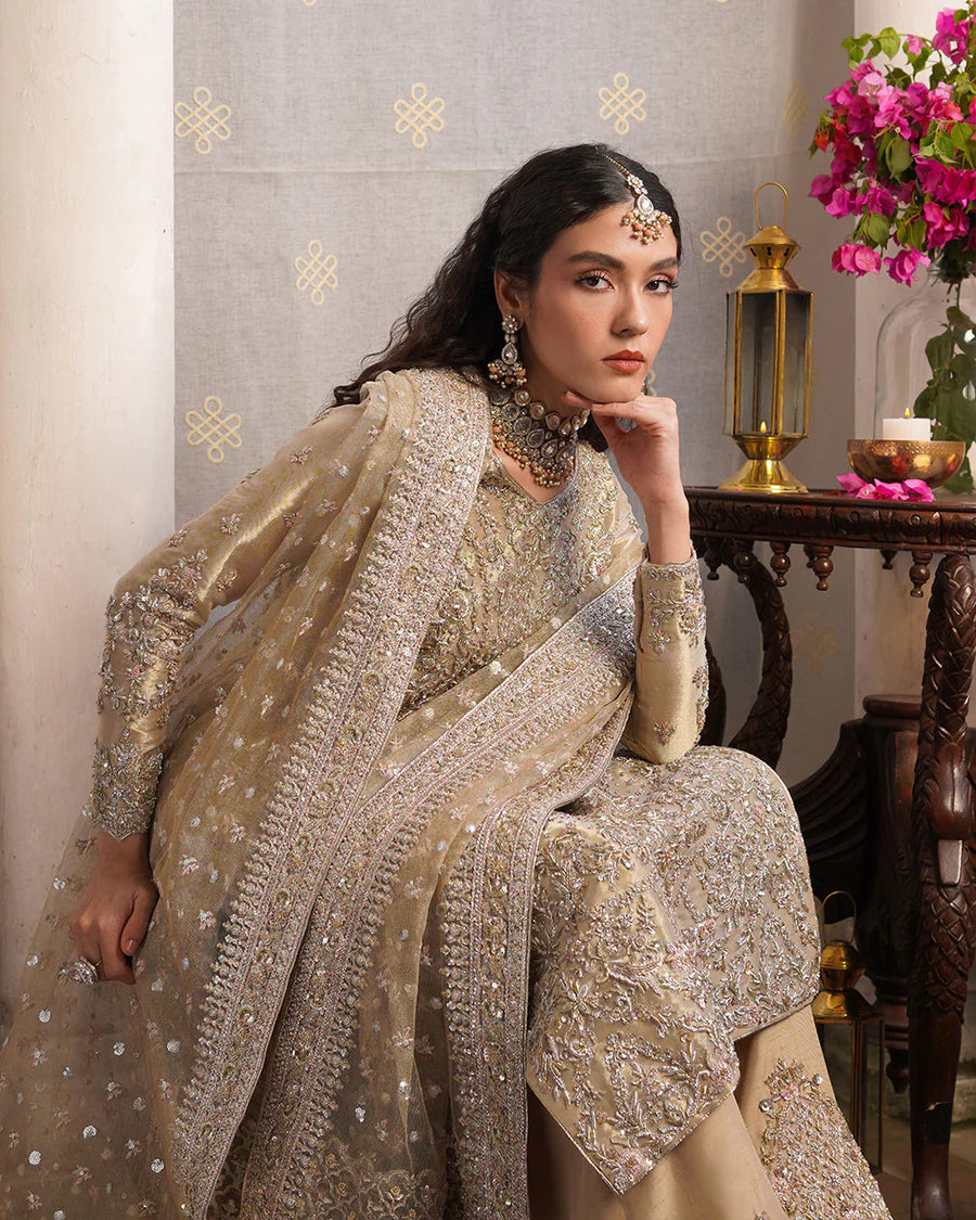 Faiza Saqlain - Aurela