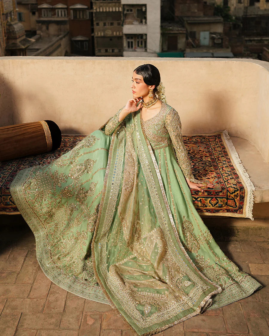 Faiza Saqlain - Adana