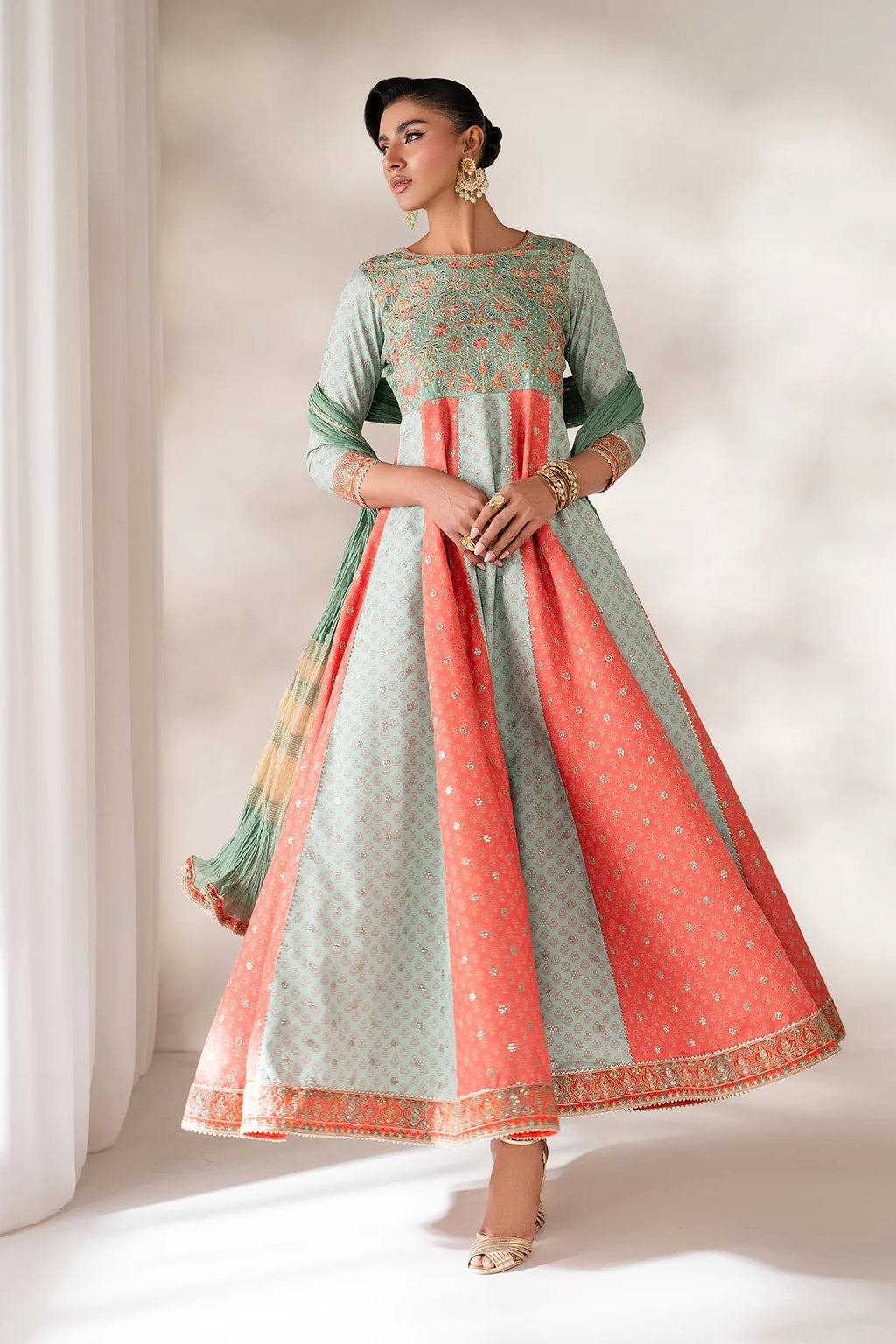 Baroque - EMBROIDERED SILK UF-4141