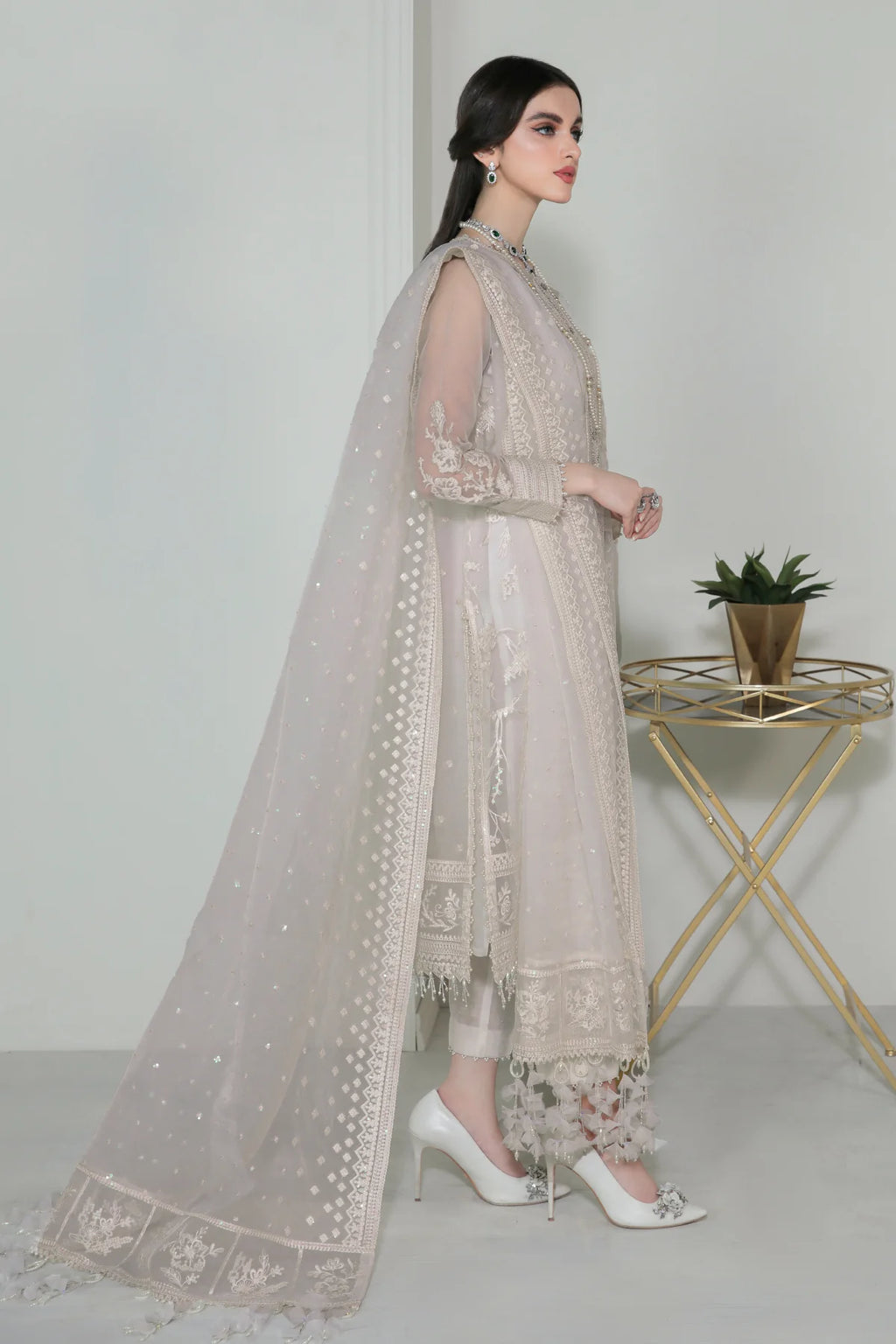 Baroque - EMBROIDERED ORGANZA UF-186 - Mirha Collections