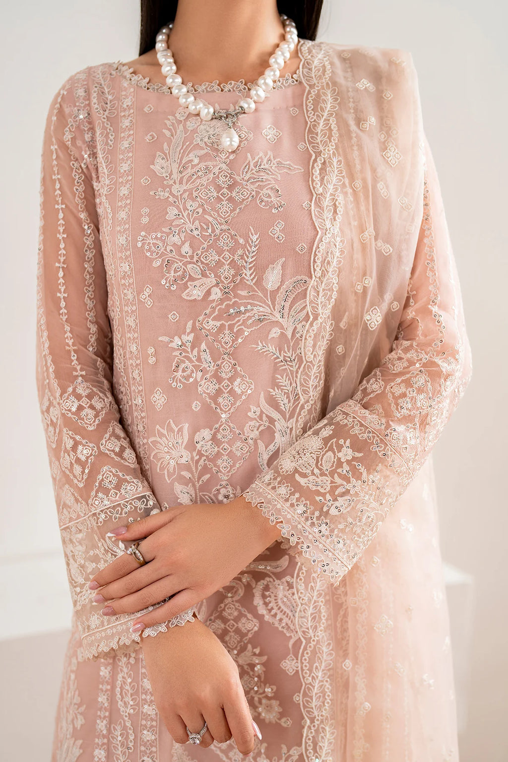 Baroque UF-681 Embroidered Chiffon luxury formal dress collection at Mirha Collections UK. Premium unstitched or custom-stitched Pakistani designer suit with intricate embroidery and a chiffon dupatta.