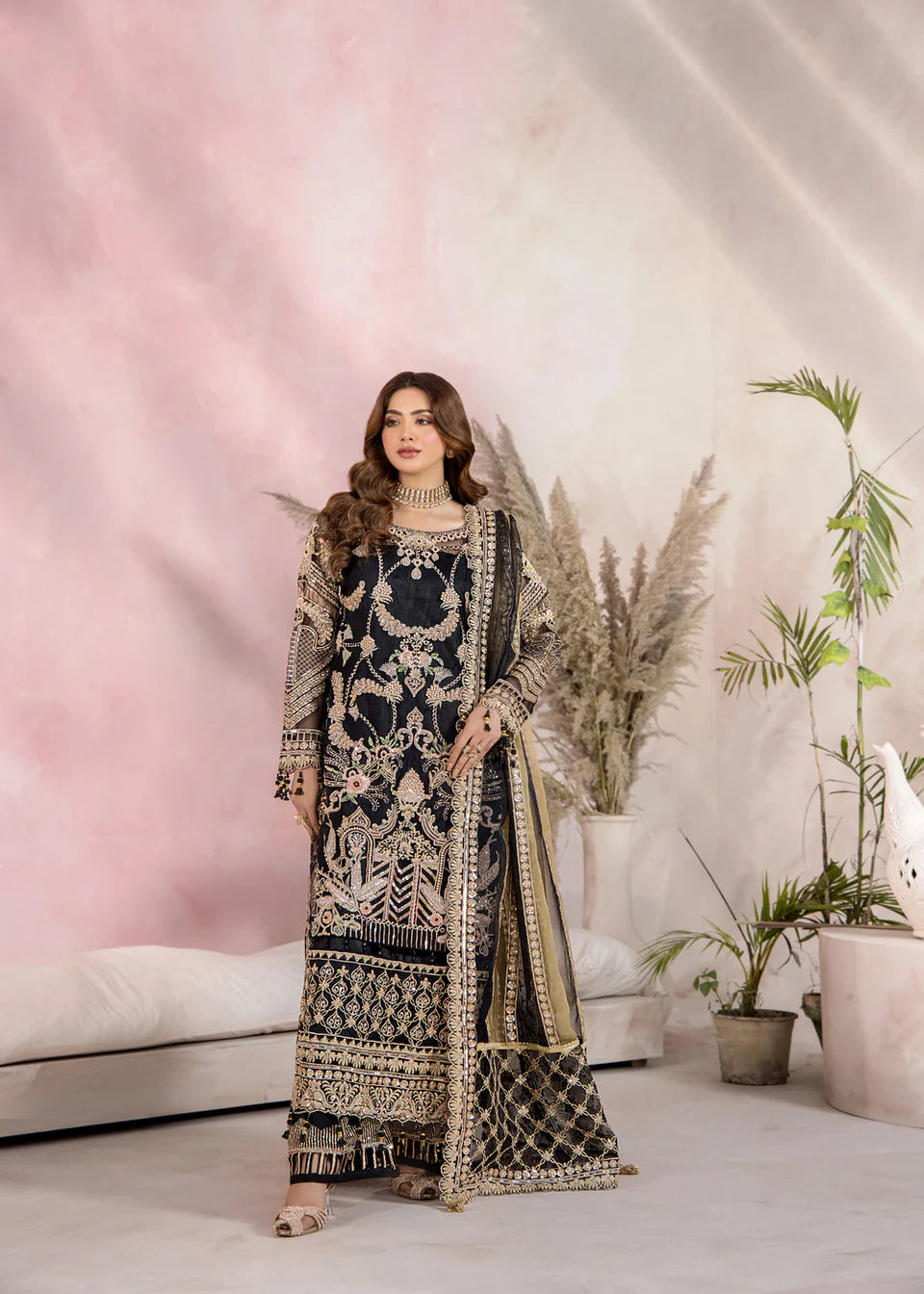 Areesha - NOIR LUXE - Mirha Collections