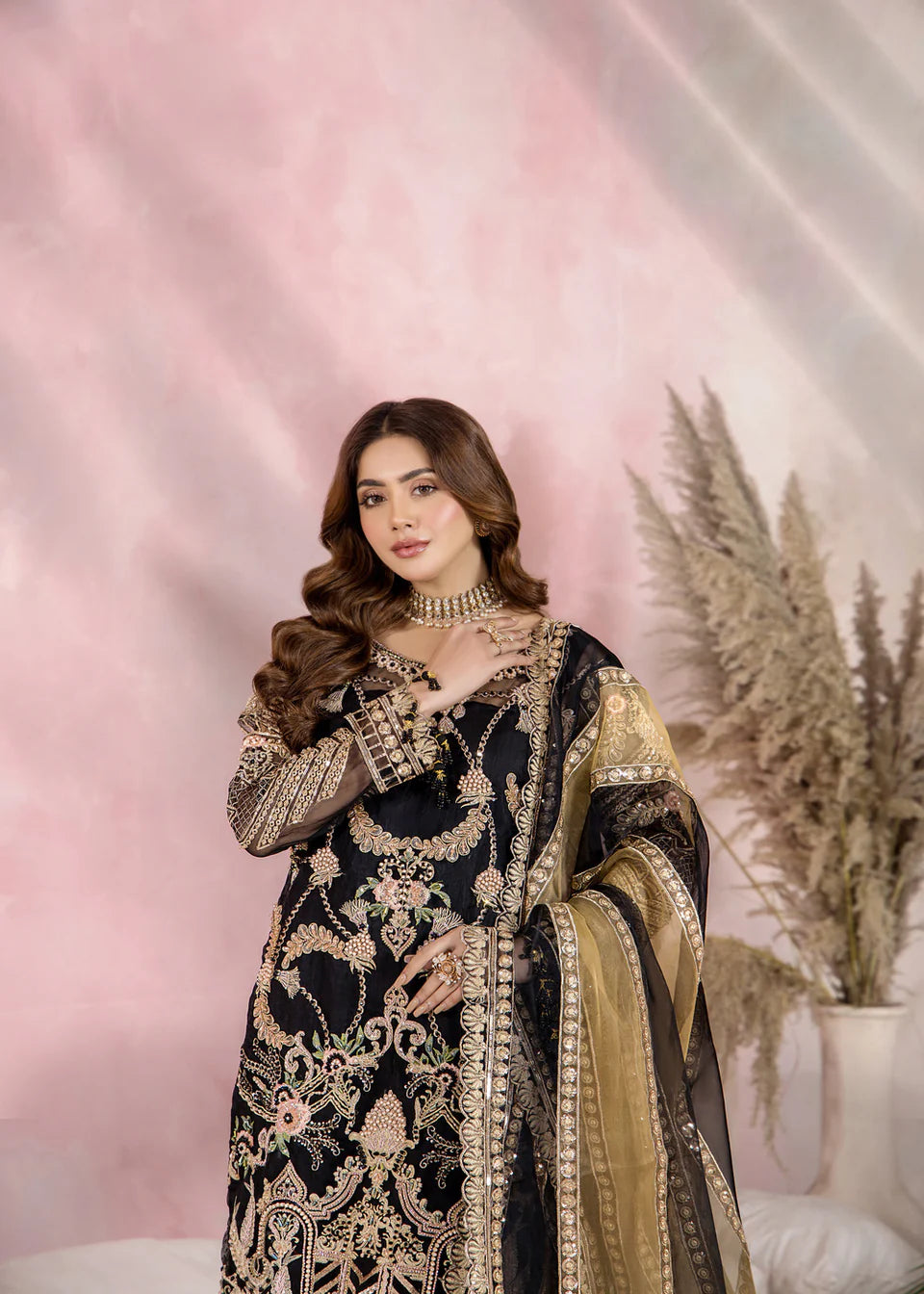 Areesha - NOIR LUXE - Mirha Collections