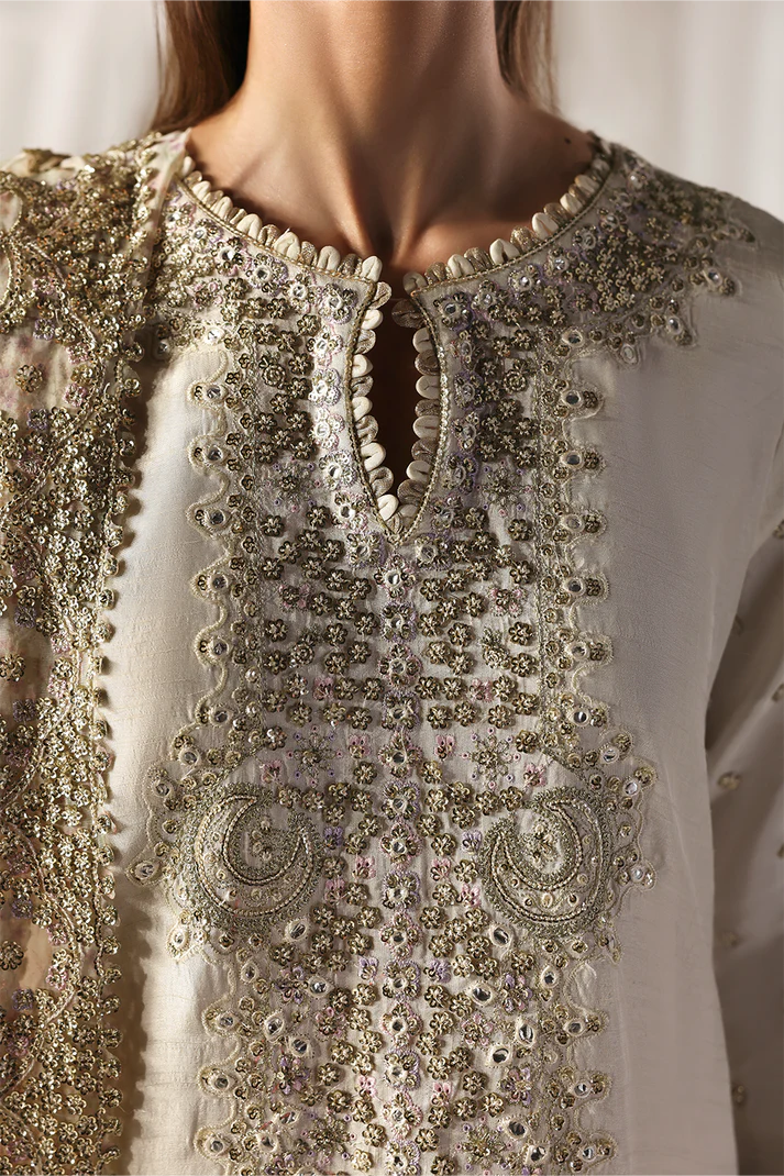 Emaan Adeel - MISTY DAWN - Mirha Collections