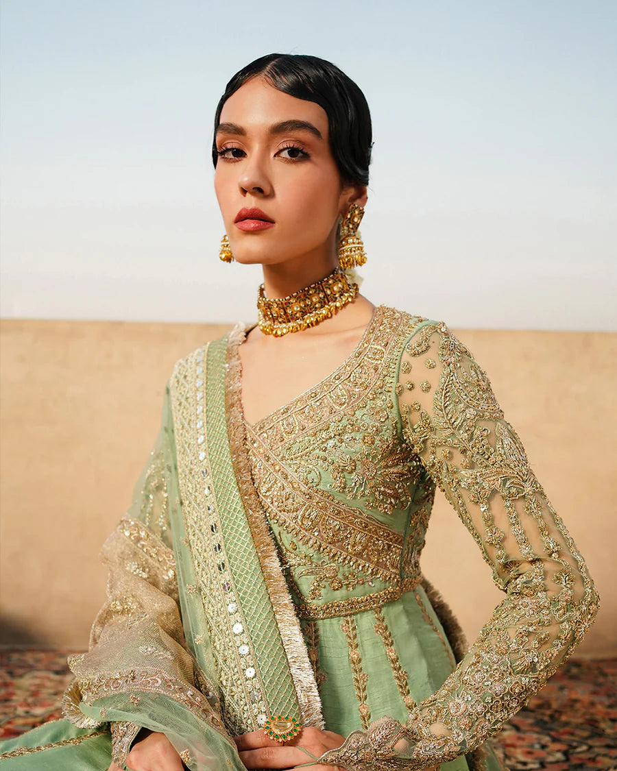 Faiza Saqlain - Adana