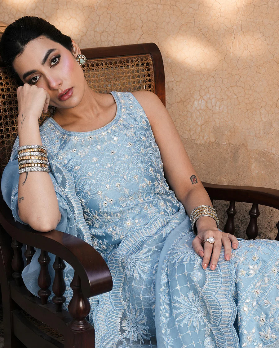 Faiza Saqlain - Yulia
