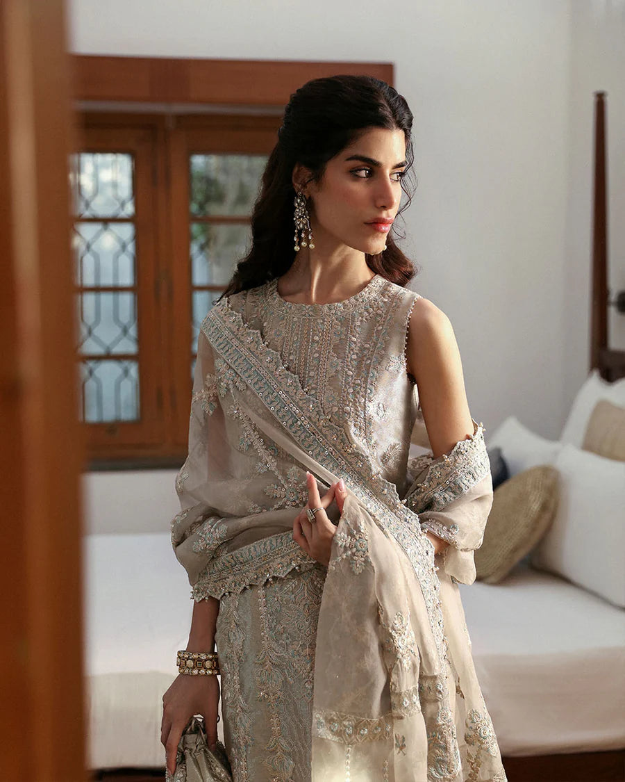 Faiza Saqlain - Damaris