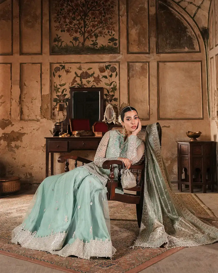 Faiza Saqlain - Valari