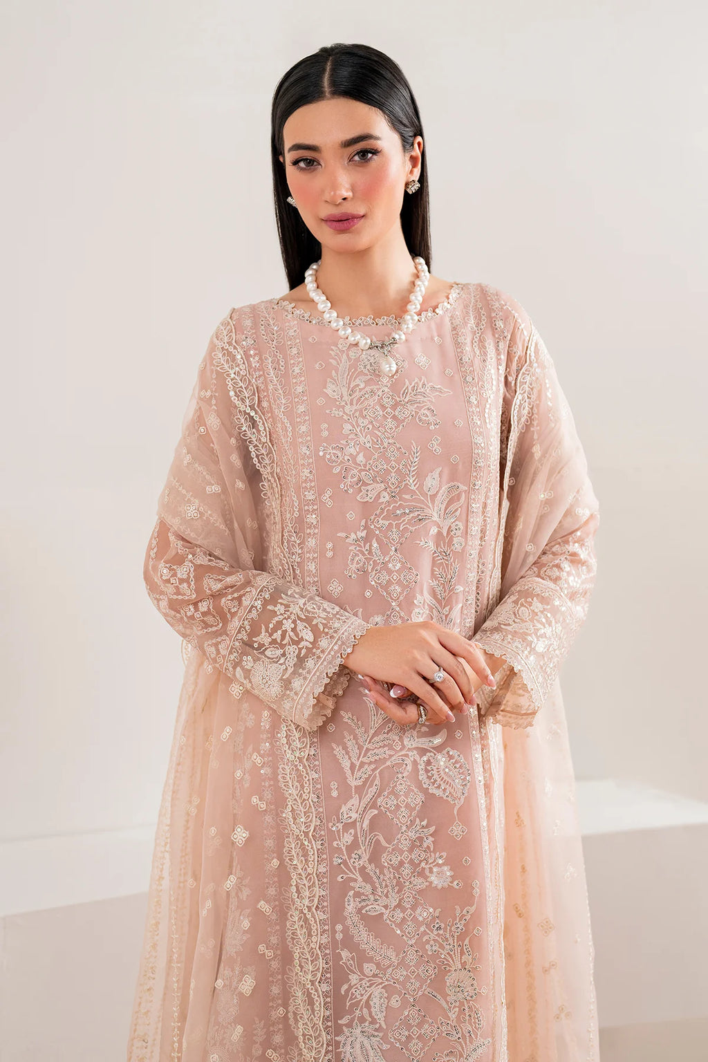 Baroque UF-681 Embroidered Chiffon luxury formal dress collection at Mirha Collections UK. Premium unstitched or custom-stitched Pakistani designer suit with intricate embroidery and a chiffon dupatta.