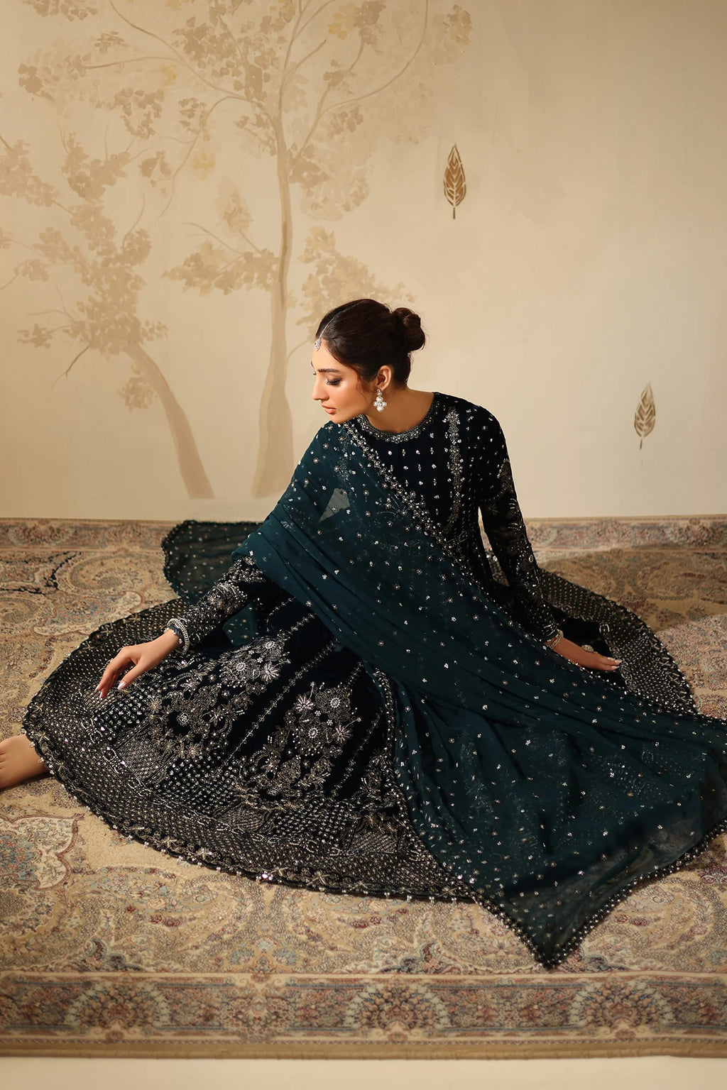 Baroque - EMBROIDERED VELVET UF-4318 - Mirha Collections