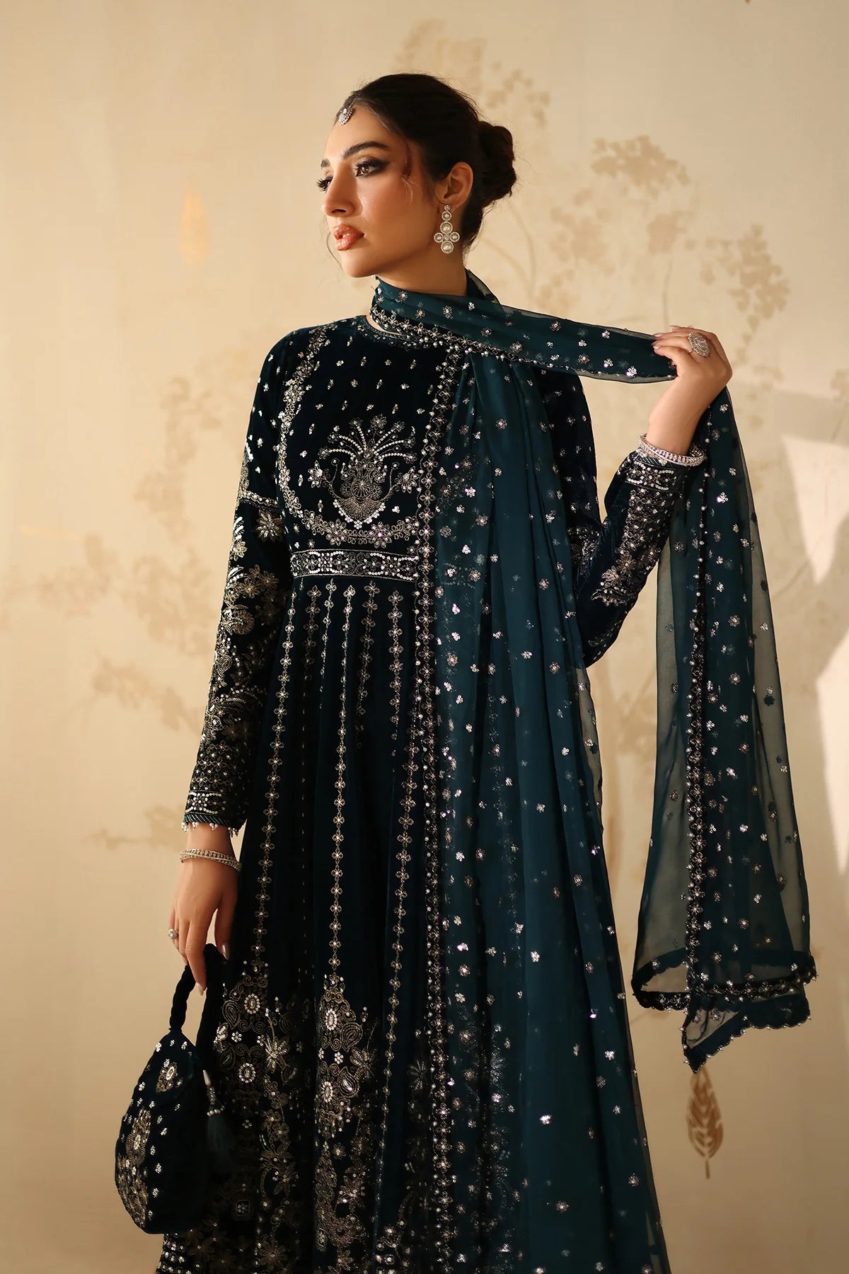 Baroque - EMBROIDERED VELVET UF-4318 - Mirha Collections
