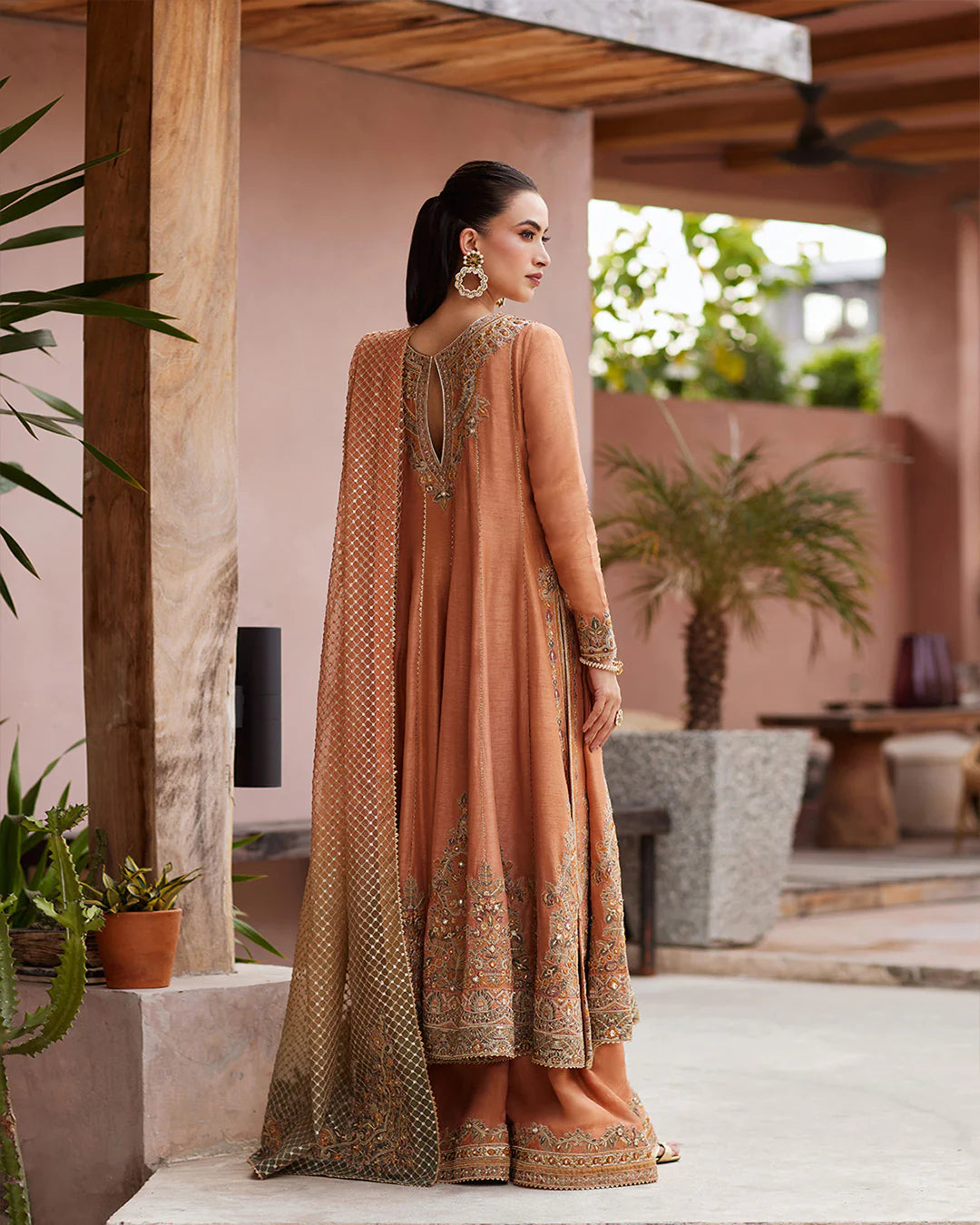 Faiza Saqlain - Dalisay
