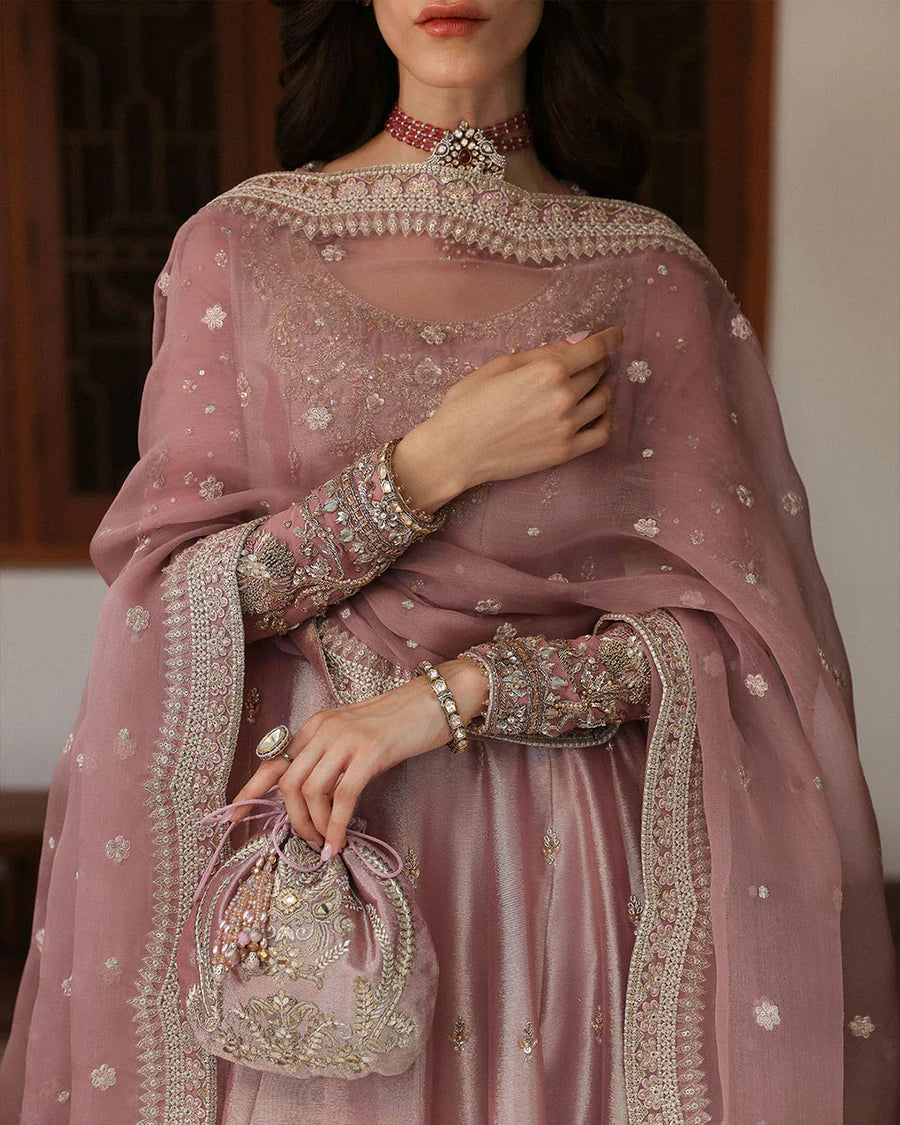 Faiza Saqlain -Halina
