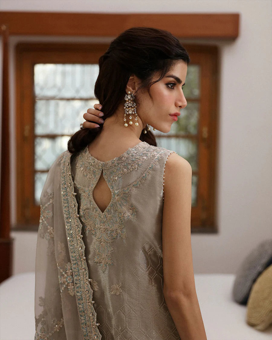 Faiza Saqlain - Damaris