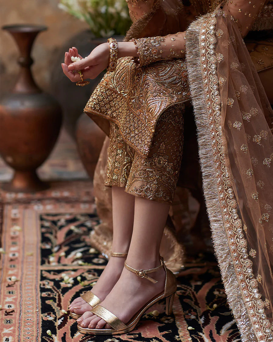 Faiza Saqlain - Yesra