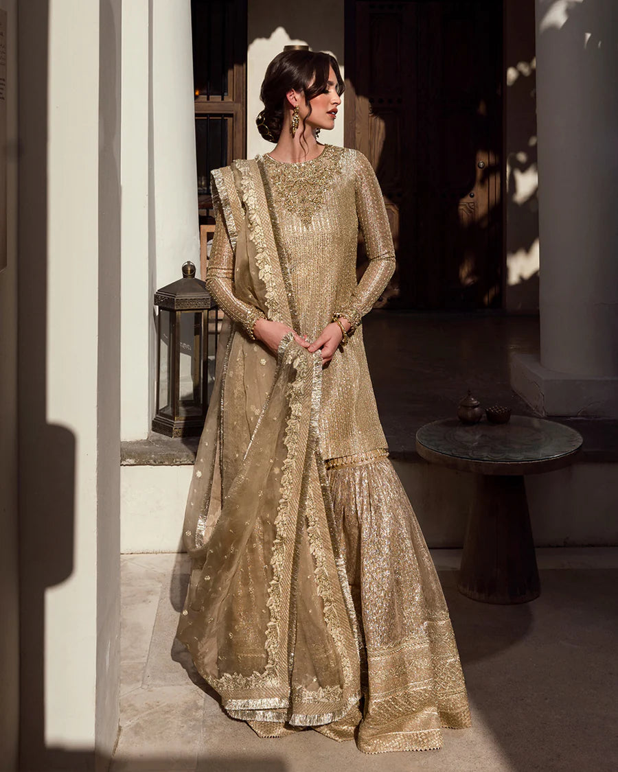 Faiza Saqlain -Linia