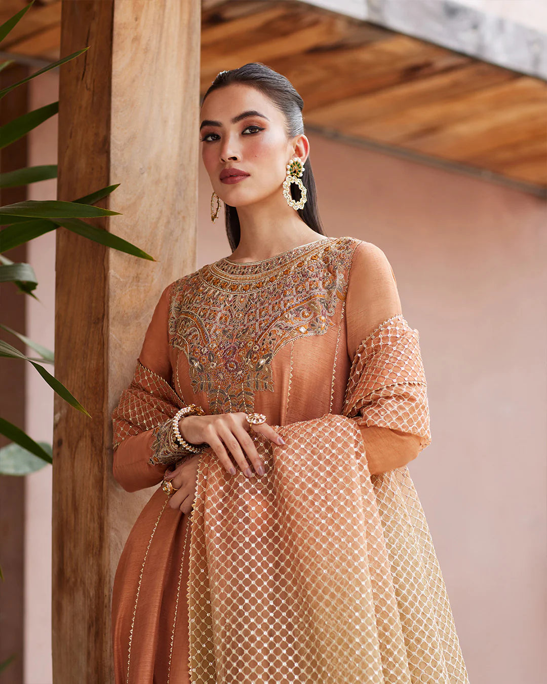 Faiza Saqlain - Dalisay