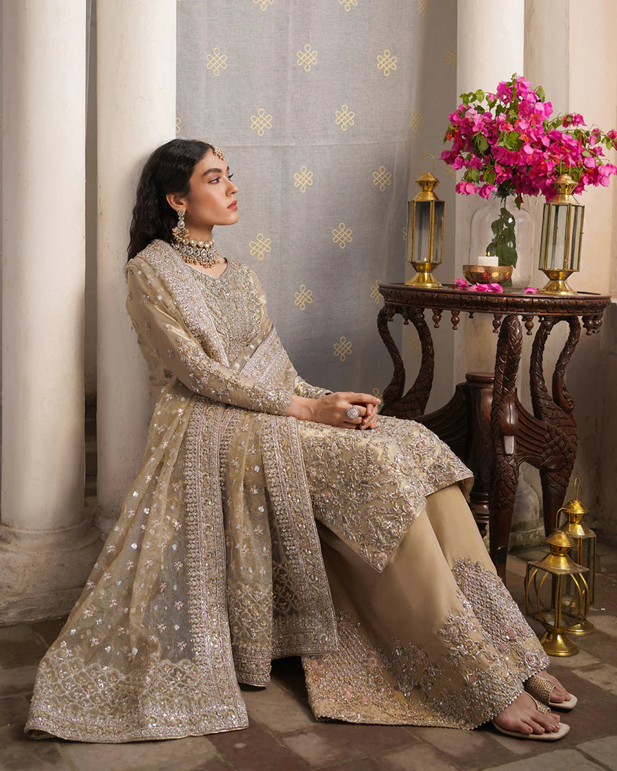 Faiza Saqlain - Aurela