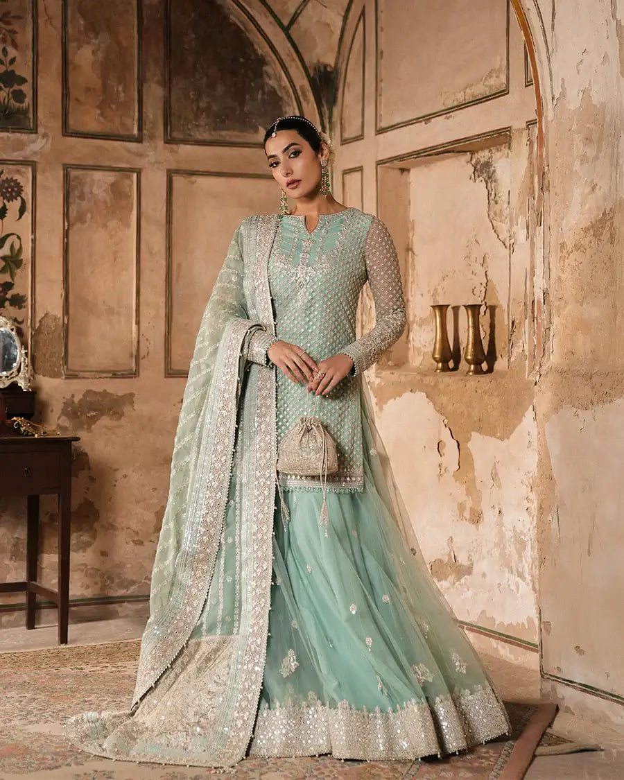 Faiza Saqlain - Valari
