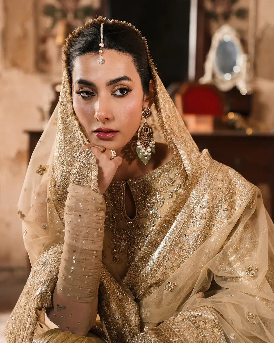 Faiza Saqlain - Camillie