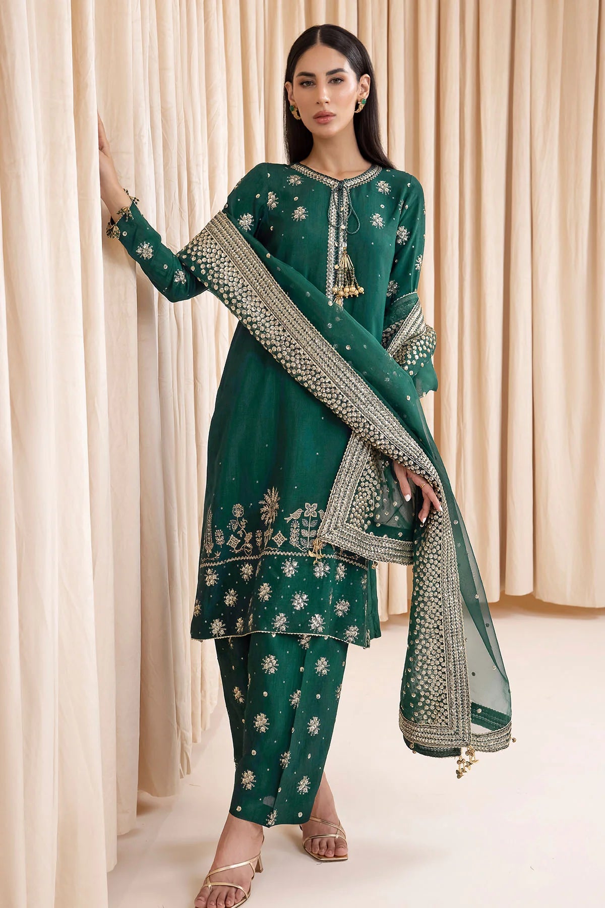 Jazmin - Embroidered Raw Silk UR-7003