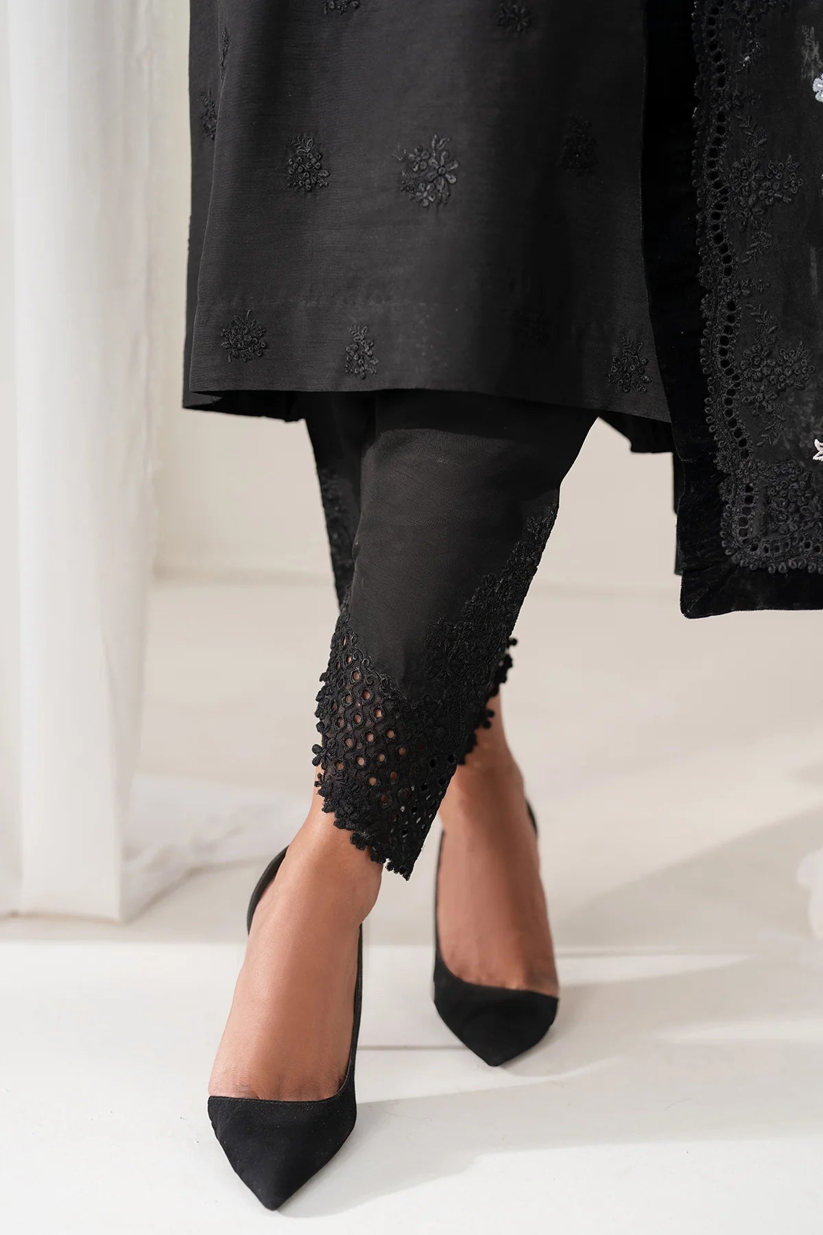 Baroque - EMBROIDERED RAW SILK UF-4137 - Mirha Collections
