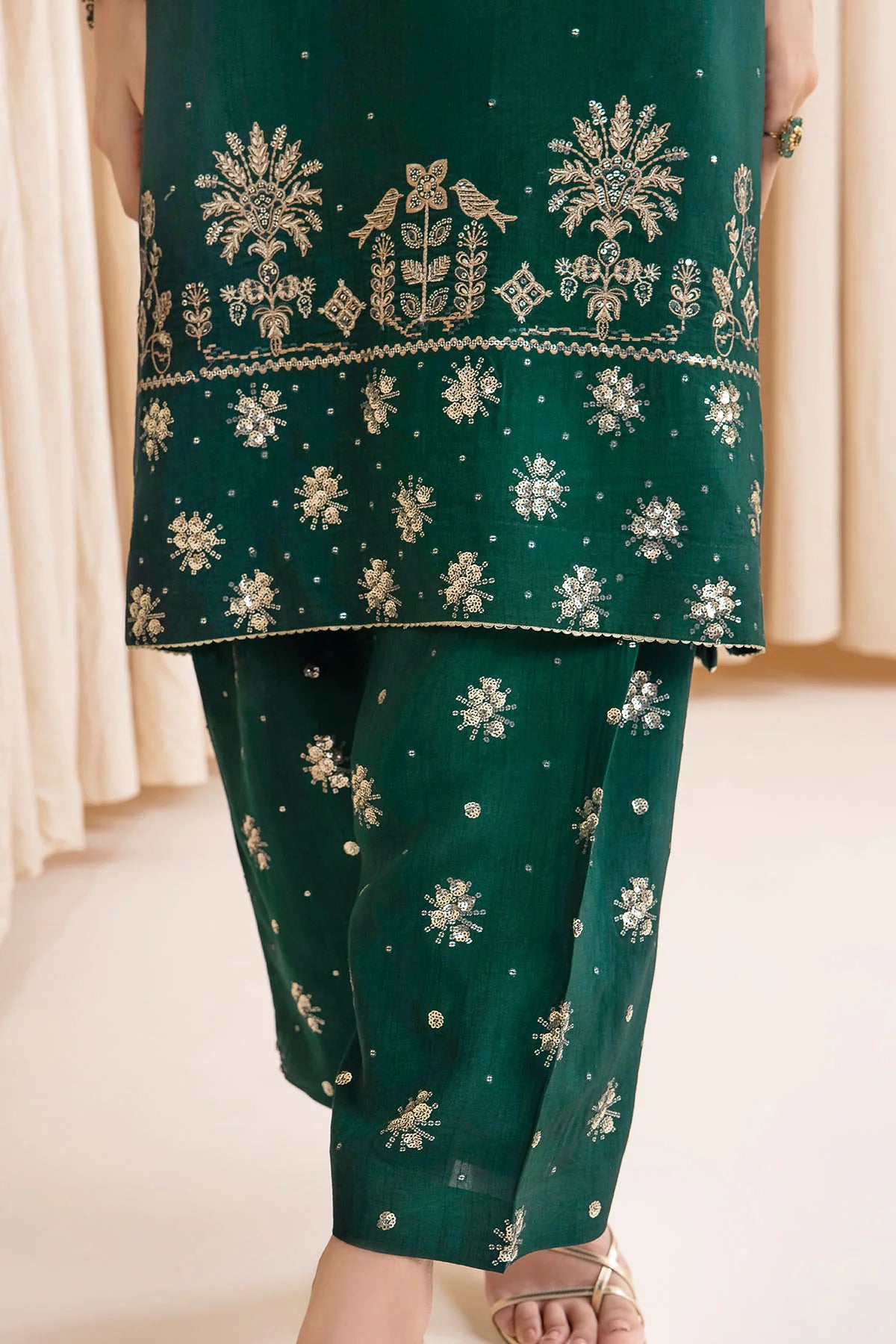 Jazmin - Embroidered Raw Silk UR-7003